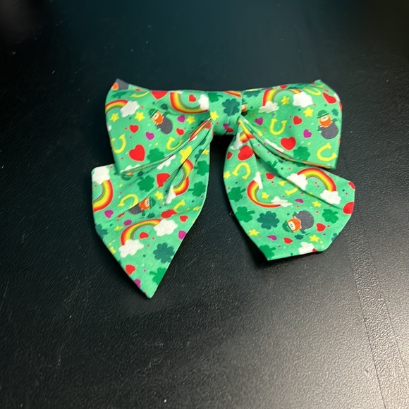 Handmade St. Patricks Day Cotton Dog Collar with Bowtie - Picture 3 of 6